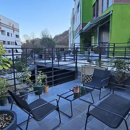 Deluxe Flat With Garden_tirana *